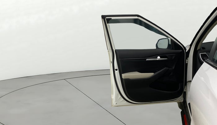 2022 KIA SELTOS HTK PLUS 1.5 IMT, Petrol, Manual, 46,999 km, LHS Front Door