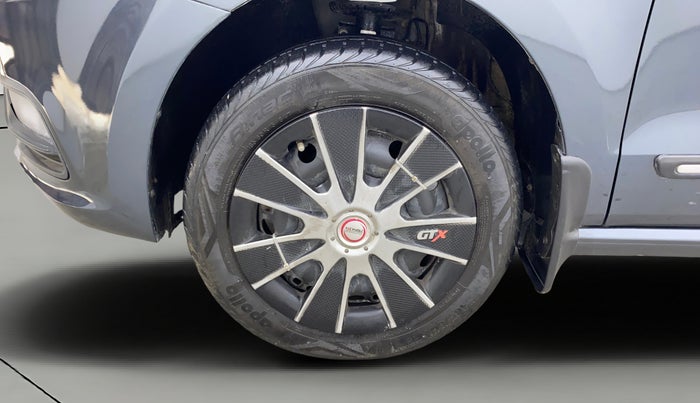 2018 Volkswagen Polo COMFORTLINE 1.0L MPI, Petrol, Manual, 8,325 km, Left Front Wheel