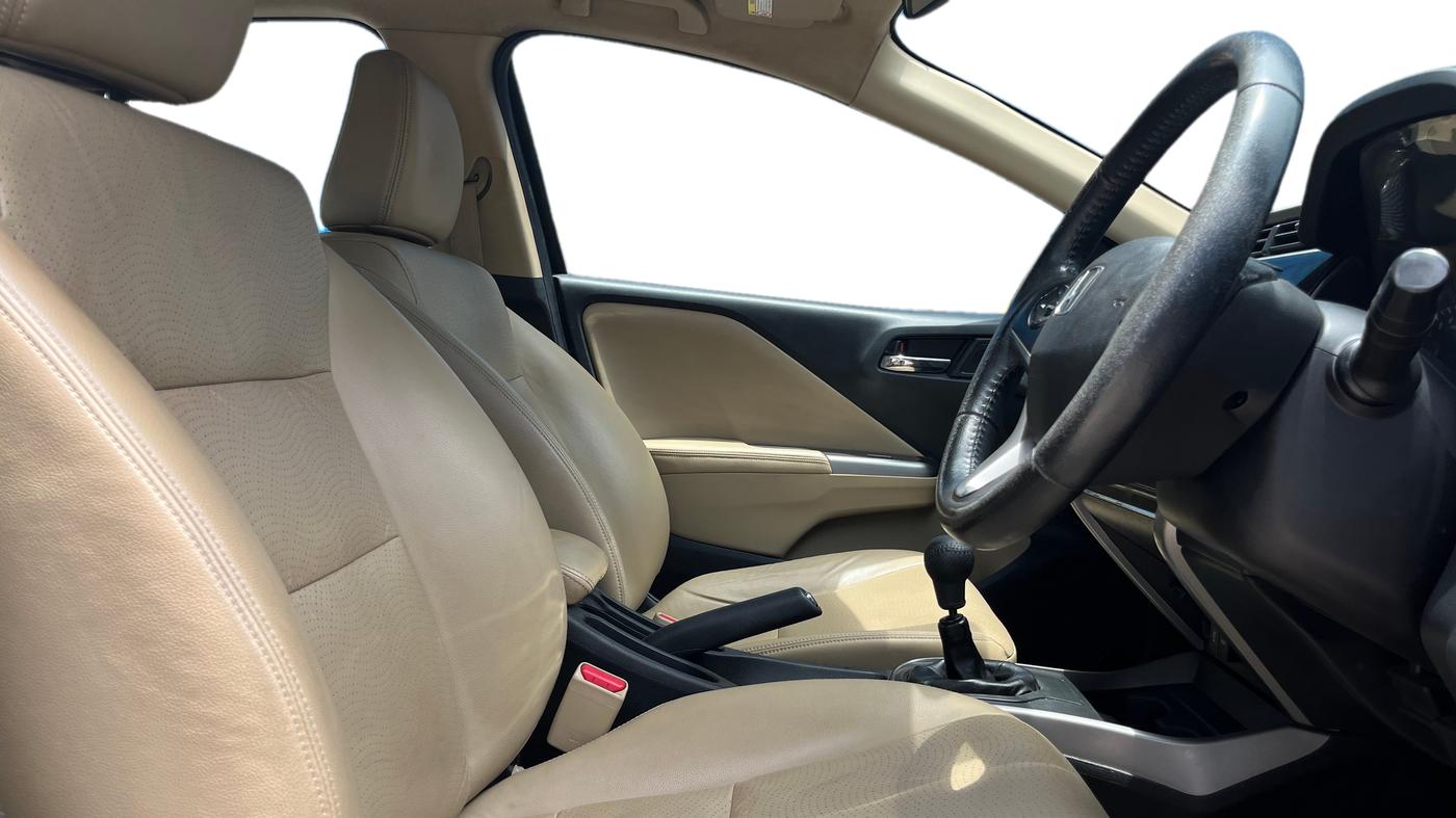 2016 Honda City 1.5L I-VTEC VX, Petrol, Manual, 85,250 km, Right Side Front Door Cabin