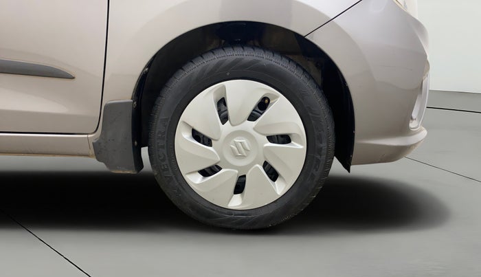 2021 Maruti Celerio VXI, Petrol, Manual, 33,337 km, Right Front Wheel