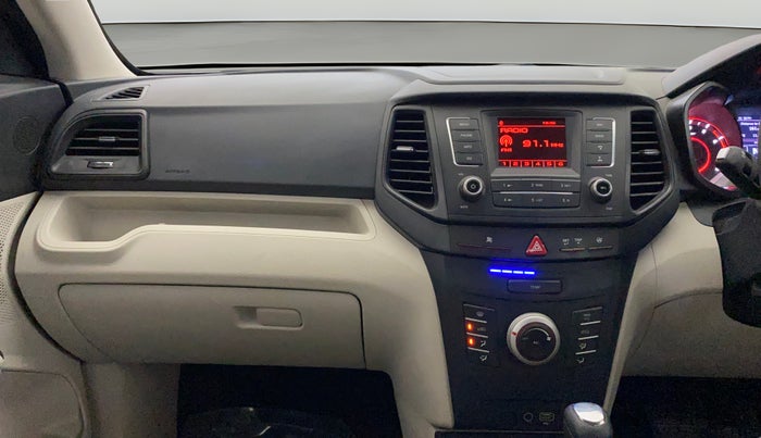 2023 Mahindra XUV300 W6 1.2 PETROL AMT, Petrol, Automatic, 22,980 km, Air Conditioner
