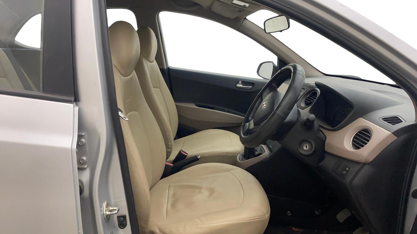 2015 Hyundai Xcent S (O) 1.2, Petrol, Manual, 74,226 km, Right Side Front Door Cabin