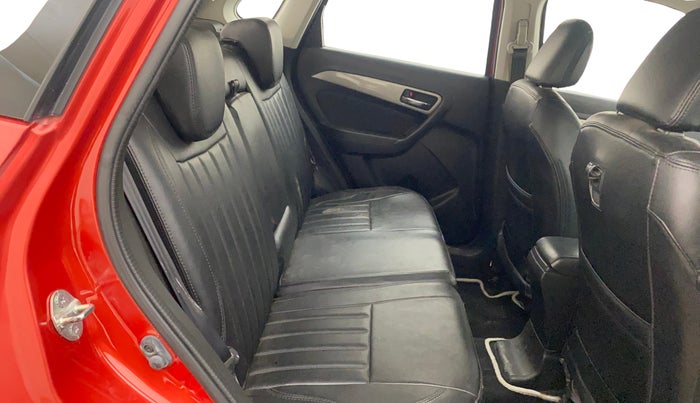 2018 Maruti Vitara Brezza ZDI PLUS AT DUAL TONE, Diesel, Automatic, 1,03,888 km, Right Side Rear Door Cabin