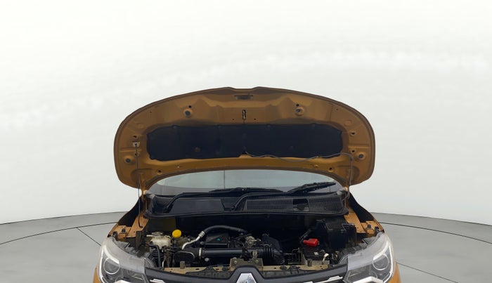 2022 Renault TRIBER RXZ AMT, Petrol, Automatic, 8,177 km, Open Bonet