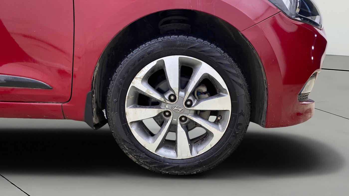 2016 Hyundai Elite i20 ASTA 1.2 (O), Petrol, Manual, 35,619 km, Right Front Wheel