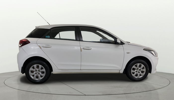 2015 Hyundai Elite i20 MAGNA 1.2, Petrol, Manual, 64,068 km, Right Side View