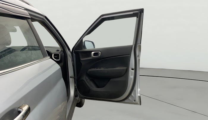 2020 Hyundai VENUE SX 1.0 TURBO, Petrol, Manual, 63,551 km, RHS Front Door