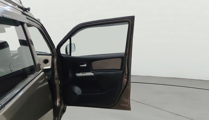 2016 Maruti Wagon R 1.0 LXI CNG, CNG, Manual, 73,617 km, RHS Front Door