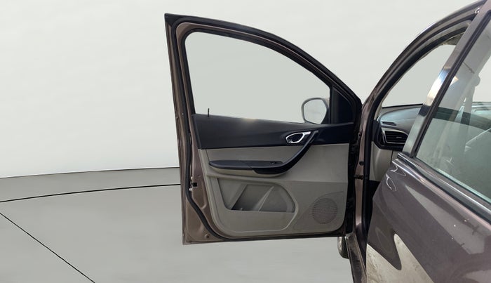 2016 Tata Tiago XZ PETROL, Petrol, Manual, 22,545 km, LHS Front Door