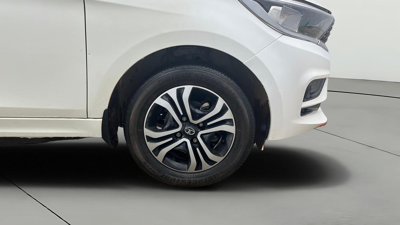 2022 Tata Tiago XT PETROL, Petrol, Manual, 31,544 km, Right Front Wheel