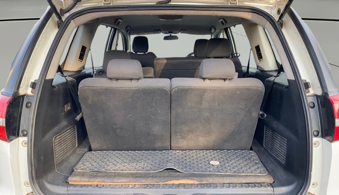 2017 Tata Hexa XE 4X2 7 STR, Diesel, Manual, 1,60,365 km, Boot Open Zoomed View