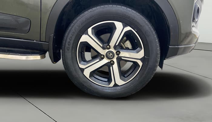 2021 Tata NEXON XZA PLUS SUNROOF PETROL, Petrol, Automatic, 58,864 km, Right Front Wheel