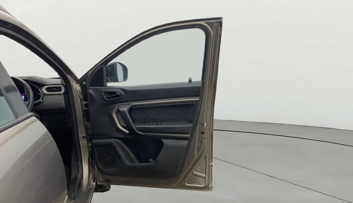 2021 Renault Kiger RXZ MT, Petrol, Manual, 66,697 km, RHS Front Door