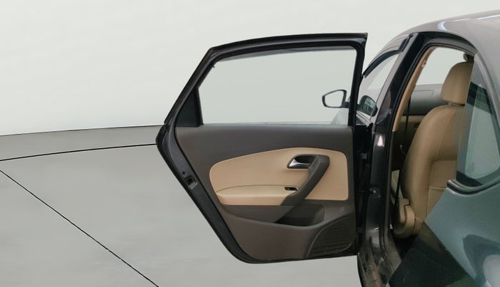 2016 Volkswagen Vento HIGHLINE 1.6 MPI, Petrol, Manual, 74,659 km, LHS Rear Door