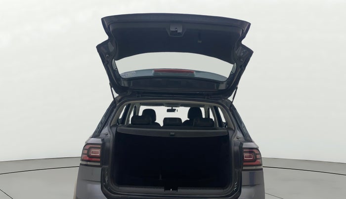 2022 Volkswagen TAIGUN HIGHLINE 1.0 TSI MT, Petrol, Manual, 29,274 km, Boot Door Open