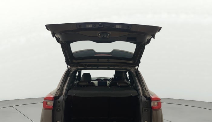 2023 Nissan MAGNITE XV MT, Petrol, Manual, 17,839 km, Boot Door Open