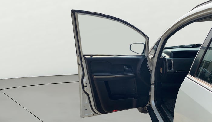 2017 Tata Hexa XTA 4X2 6 STR, Diesel, Automatic, 57,257 km, LHS Front Door