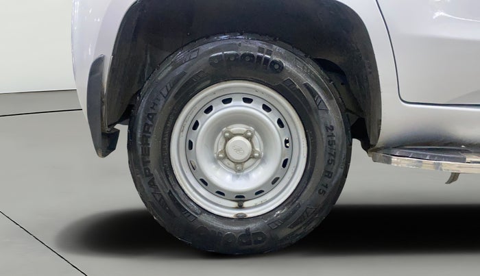 2022 Mahindra BOLERO NEO N 4, Diesel, Manual, 1,02,930 km, Right Rear Wheel