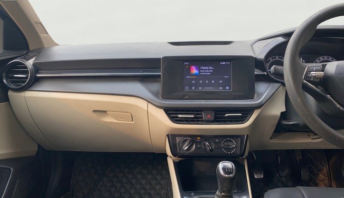 2022 Skoda SLAVIA ACTIVE 1.0L TSI MT, Petrol, Manual, 75,166 km, Air Conditioner