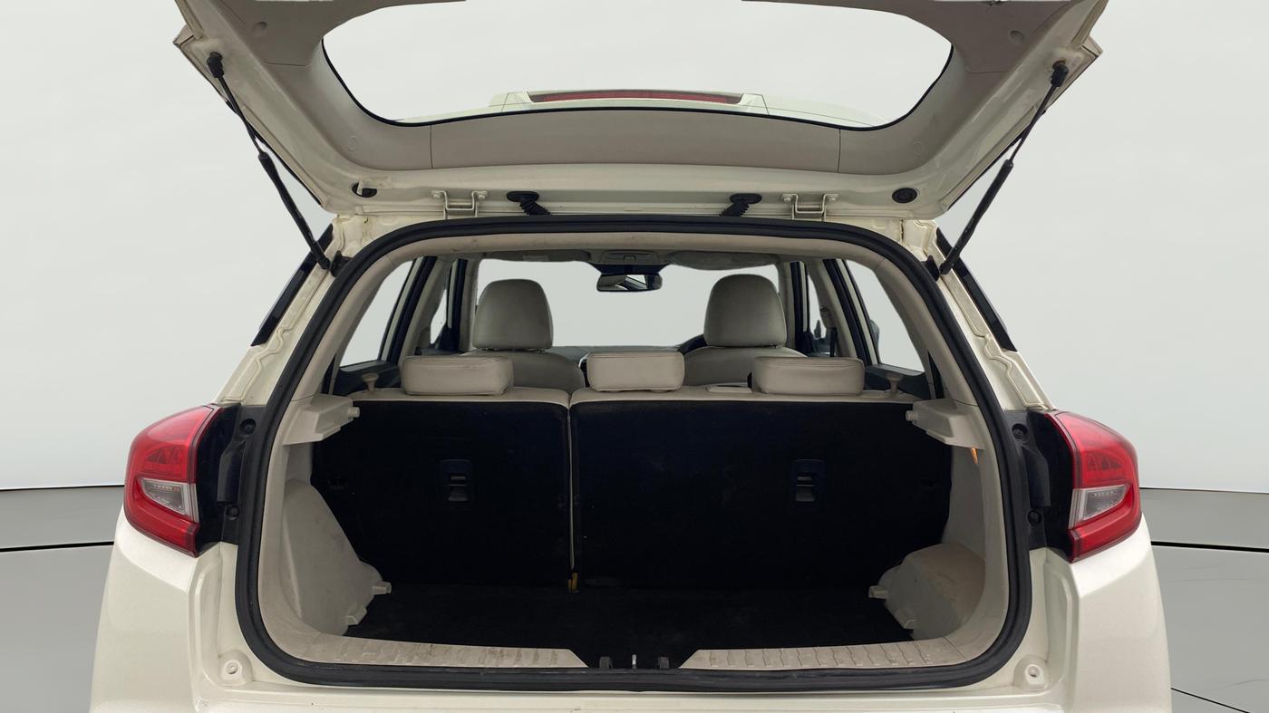 2020 Mahindra XUV300 W8 (O) 1.5 DIESEL AMT, Diesel, Automatic, 99,475 km, Boot Open Zoomed View