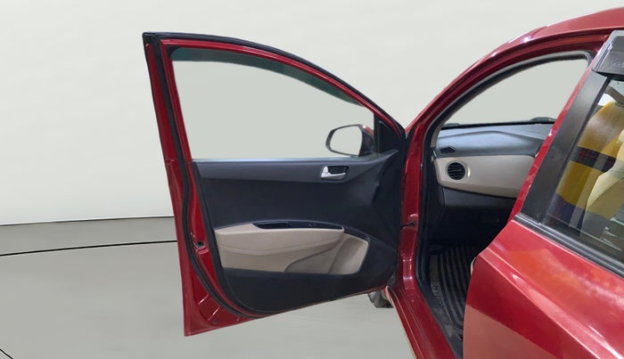 2014 Hyundai Xcent S 1.2, Petrol, Manual, 70,366 km, LHS Front Door