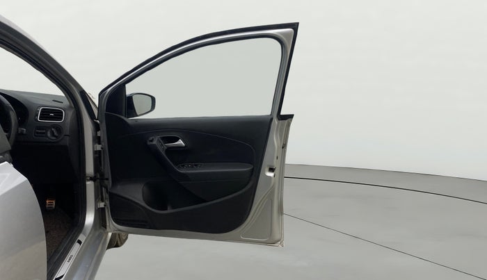 2018 Volkswagen Ameo HIGHLINE PLUS 1.5L AT 16 ALLOY, Diesel, Automatic, 92,924 km, RHS Front Door