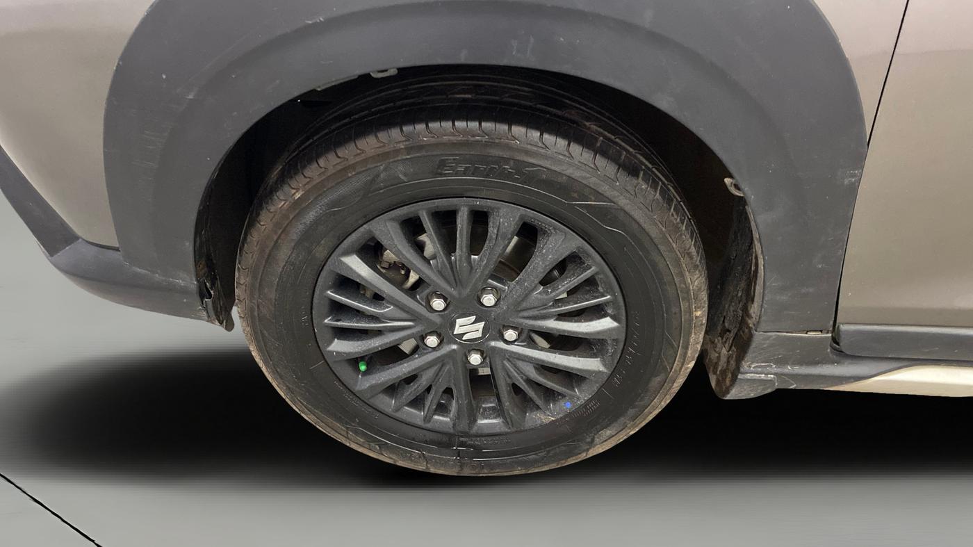 2020 Maruti XL6 ALPHA AT, Petrol, Automatic, 49,441 km, Left Front Wheel