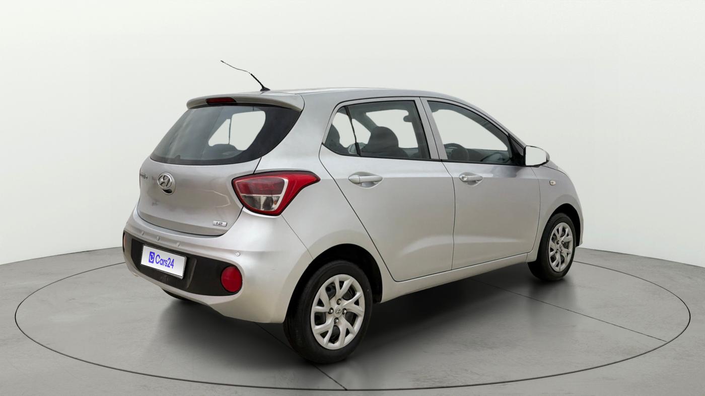 2017 Hyundai Grand i10 MAGNA 1.2 KAPPA VTVT, Petrol, Manual, 16,192 km, Right Back Diagonal