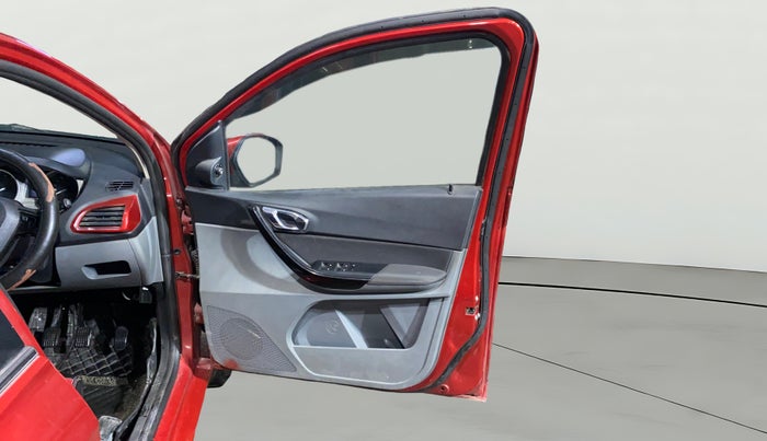 2017 Tata TIGOR XZ PETROL, Petrol, Manual, 52,781 km, RHS Front Door