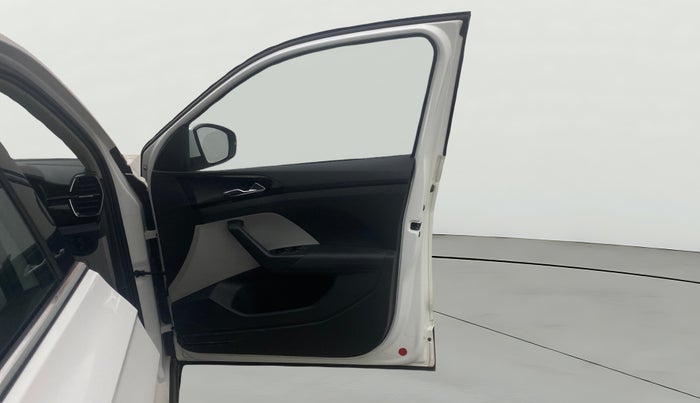 2022 Skoda KUSHAQ STYLE 1.0L TSI AT (6 AIRBAGS), Petrol, Automatic, 34,408 km, RHS Front Door