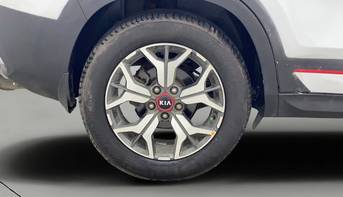 2020 KIA SELTOS GTX PLUS 1.4 PETROL, Petrol, Manual, 1,14,432 km, Right Rear Wheel