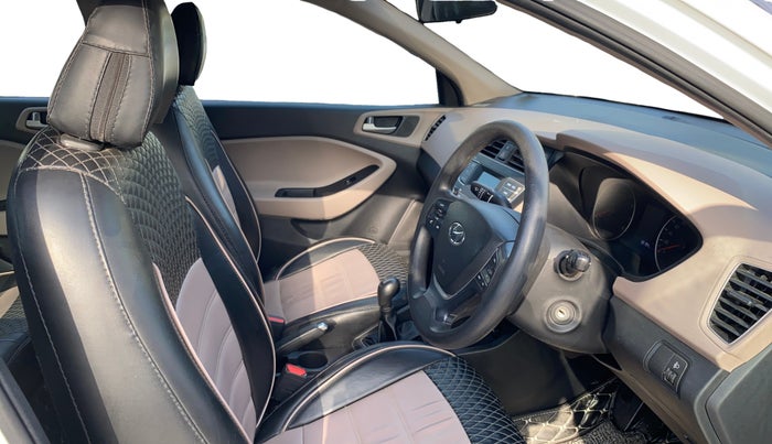 2019 Hyundai Elite i20 MAGNA PLUS 1.2, Petrol, Manual, 38,172 km, Right Side Front Door Cabin