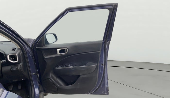 2021 Hyundai VENUE S 1.2, Petrol, Manual, 98,506 km, RHS Front Door