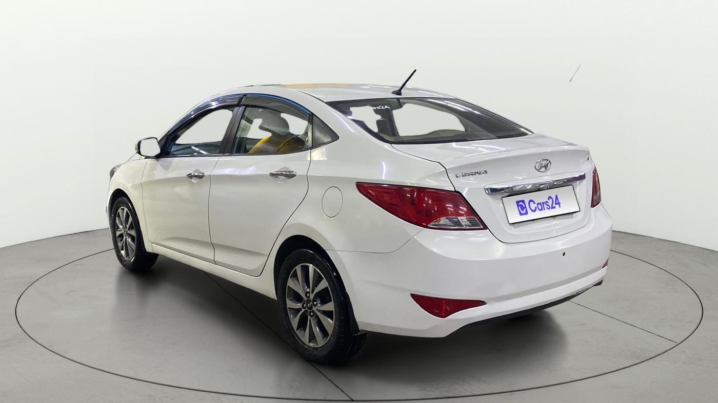 2015 Hyundai Verna FLUIDIC 4S 1.6 VTVT S(O), Petrol, Manual, 61,574 km, Left Back Diagonal