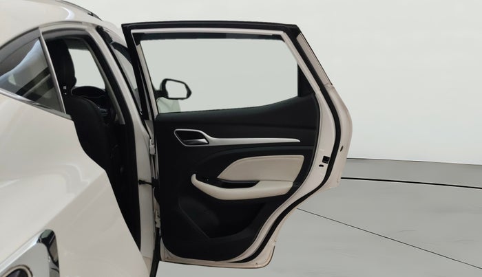 2022 MG ASTOR  SHARP 1.5 MT IVORY , Petrol, Manual, 63,172 km, RHS Rear Door