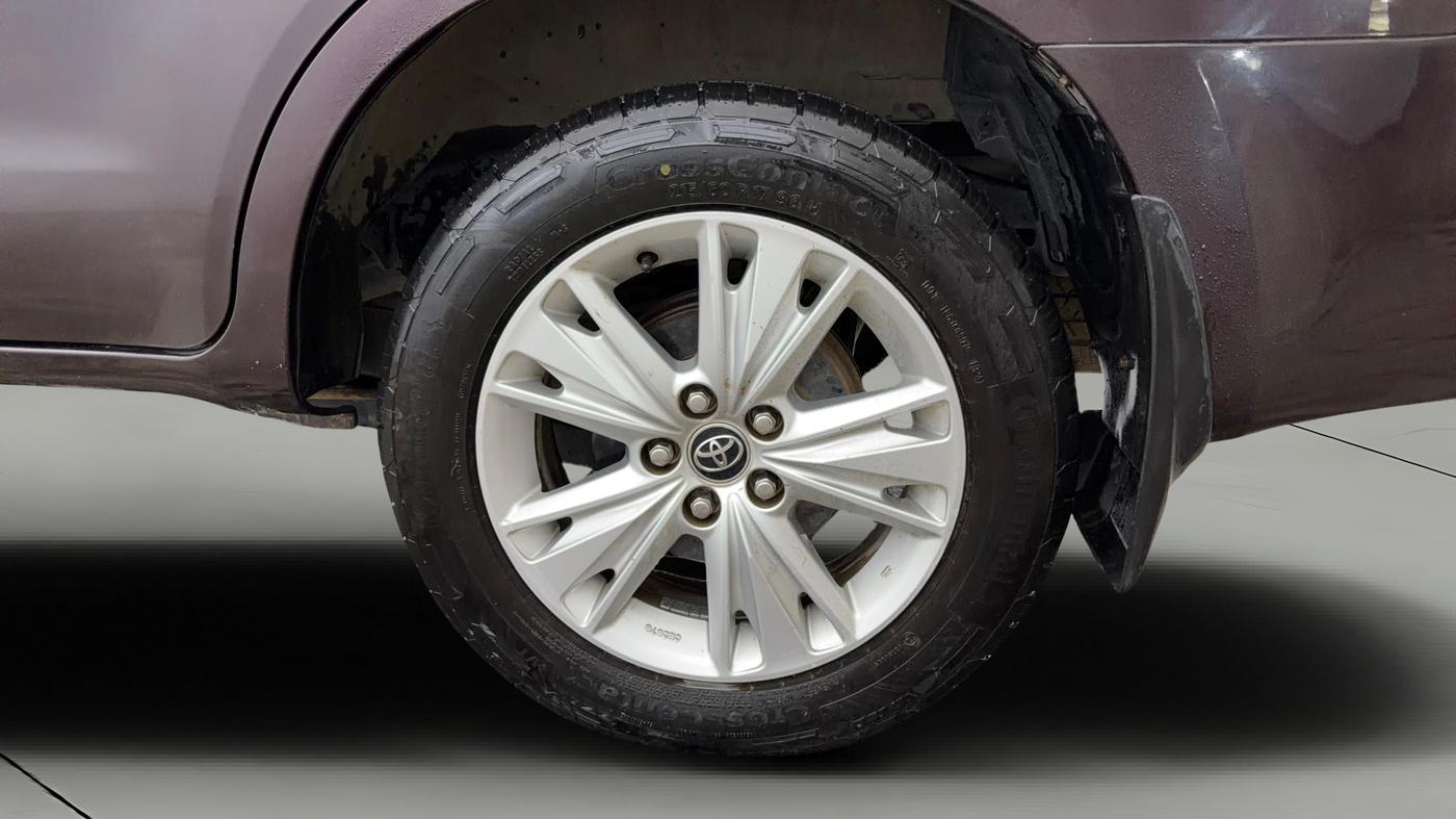 2016 Toyota Innova Crysta 2.7 ZX AT 7 STR, Petrol, Automatic, 45,048 km, Left Rear Wheel