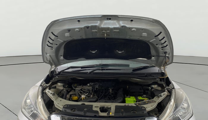 2021 Nissan Kicks XV TURBO 1.3, Petrol, Manual, 31,444 km, Open Bonet