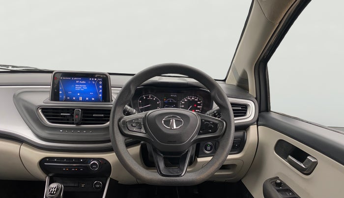 2022 Tata ALTROZ XZ PETROL, Petrol, Manual, 29,714 km, Steering Wheel Close Up