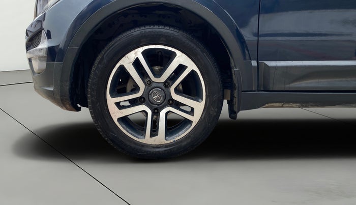 2017 Tata Hexa XT 4X2 6 STR, Diesel, Manual, 61,109 km, Left Front Wheel