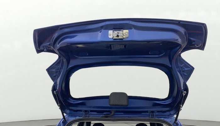 2017 Renault Kwid CLIMBER 1.0 AMT, Petrol, Automatic, 63,473 km, Boot Door Open