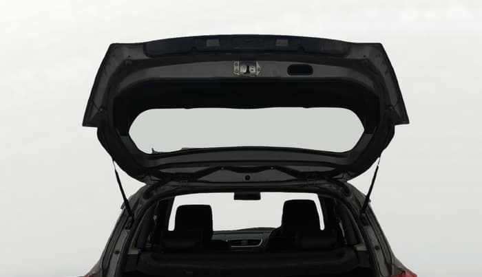 2015 Maruti Swift ZXI, Petrol, Manual, 81,325 km, Boot Door Open