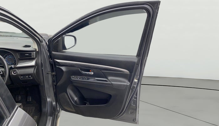 2022 Maruti XL6 ZETA MT, Petrol, Manual, 49,960 km, RHS Front Door