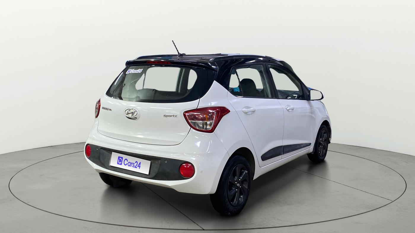 2018 Hyundai Grand i10 SPORTZ U2 1.2 KAPPA CRDI DUAL TONE, Diesel, Manual, 63,217 km, Right Back Diagonal