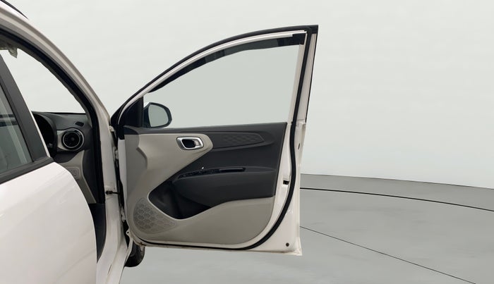 2023 Hyundai GRAND I10 NIOS SPORTZ 1.2 KAPPA VTVT CNG, CNG, Manual, 45,095 km, RHS Front Door