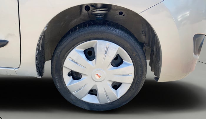 2017 Maruti Wagon R 1.0 VXI, Petrol, Manual, 36,178 km, Right Front Wheel