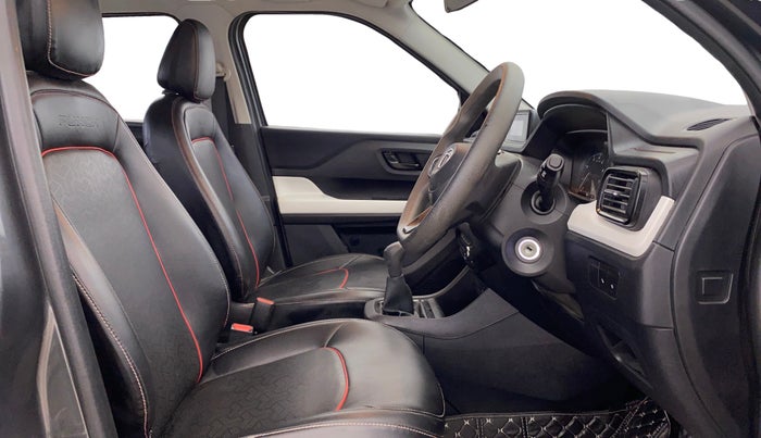 2022 Tata PUNCH PURE MT, Petrol, Manual, 42,135 km, Right Side Front Door Cabin
