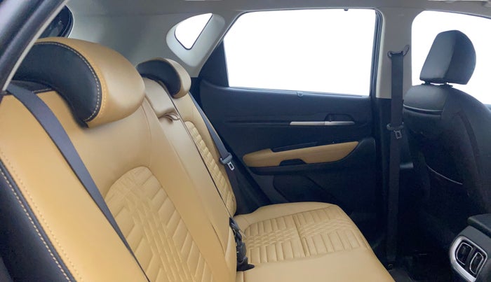 2024 KIA SONET 	 HTX 1.0 TURBO DCT, Petrol, Automatic, 6,896 km, Right Side Rear Door Cabin