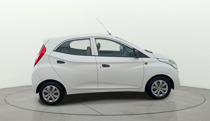2017 Hyundai Eon MAGNA +, Petrol, Manual, 73,434 km, Right Side View