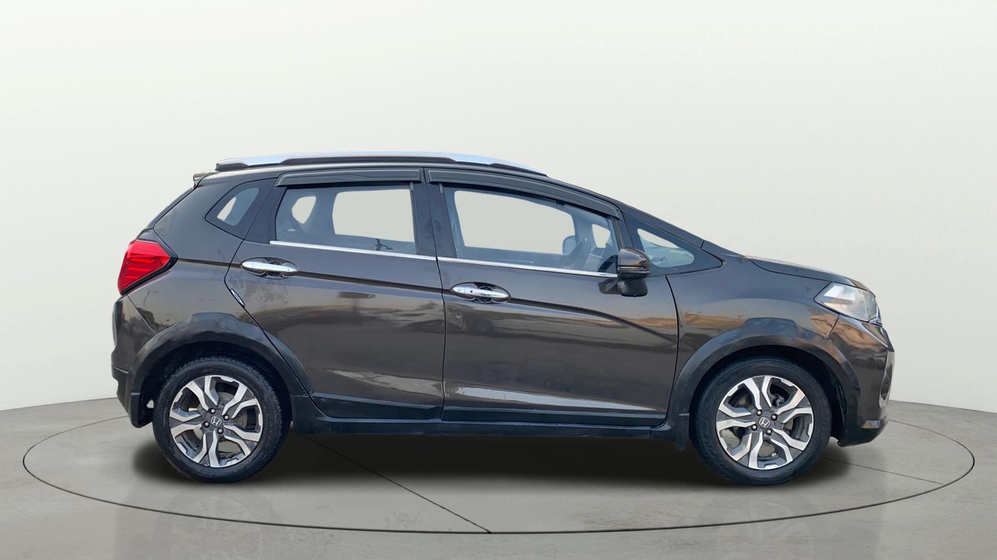 2017 Honda WR-V 1.5L I-DTEC VX MT, Diesel, Manual, 56,299 km, Right Side View