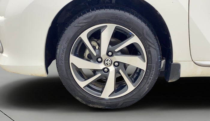 2023 Toyota Glanza V, Petrol, Manual, 32,482 km, Left Front Wheel